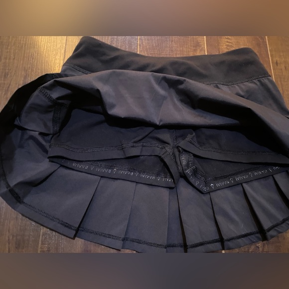 Ivivva Set the Pace skirt size 12 - Picture 3 of 7